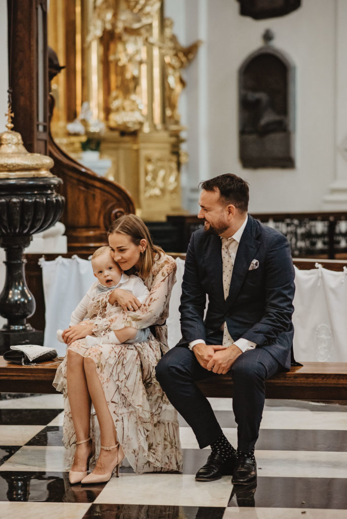 reportaż z chrztu w bazylice świętego krzyża